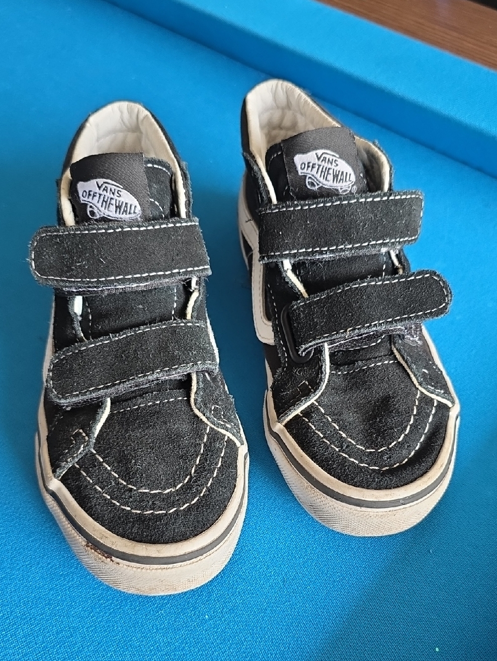 Vans Kids Black & White Velcro Old Skool Sneakers
